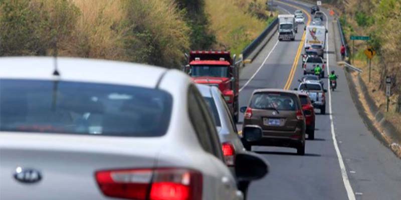 Noticias: Periodista Manuel Flores